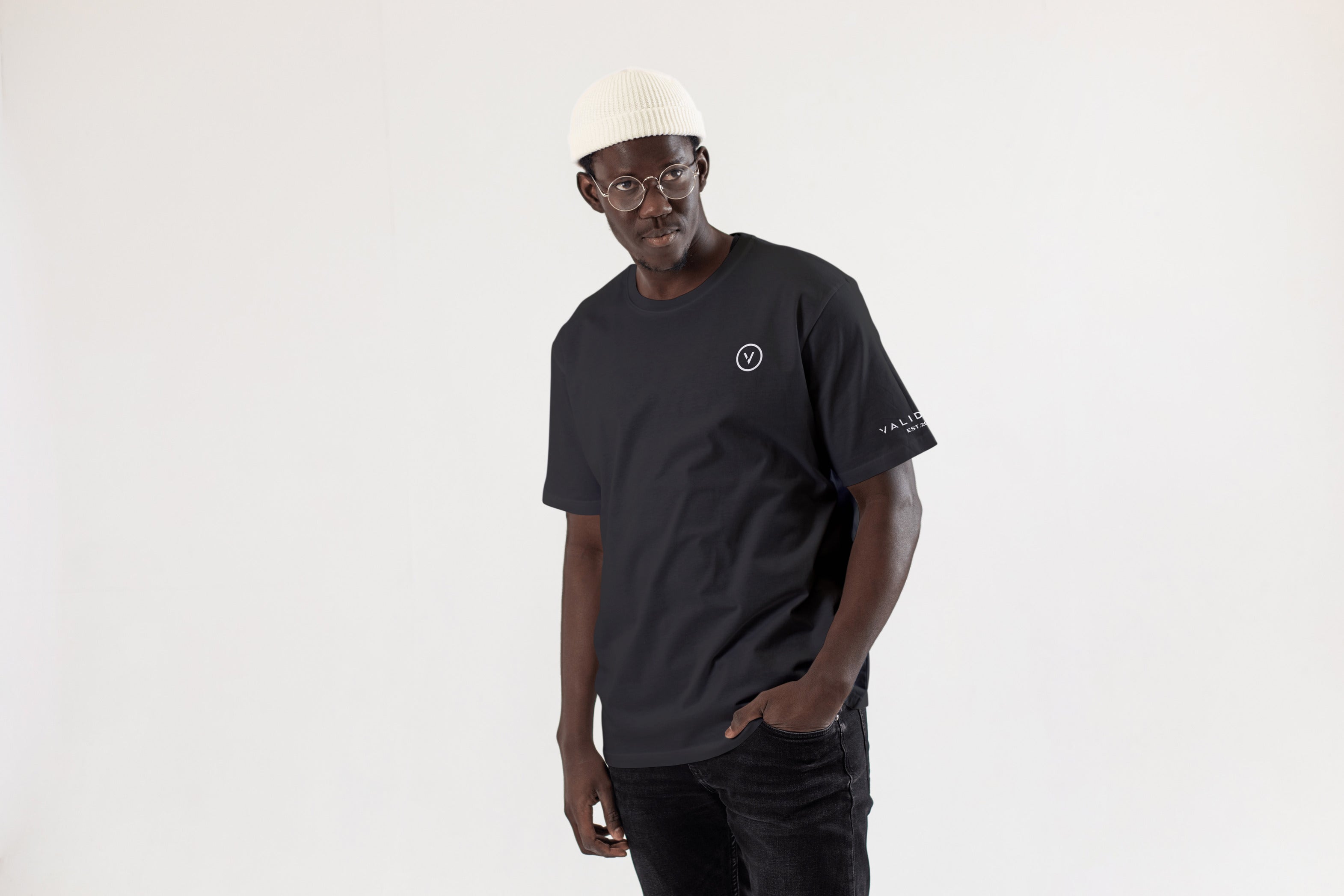 Validate Mens Essential Small Logo Tee Black