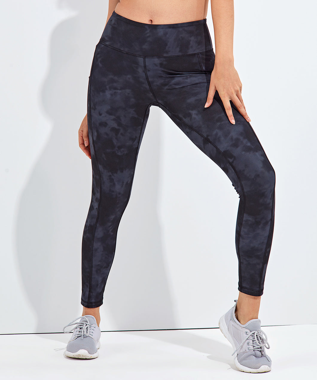 Validate Women Black Camo Sports Leggings